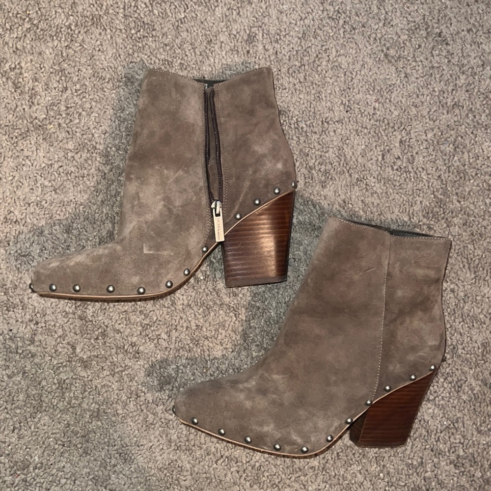 Women’s Shoes
